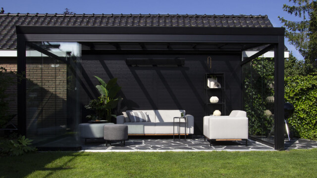 UrbanSofa Outdoor stoffen tuinbanken Marbella Sofa Sunbrella Savana Grey Marbella Fauteuil Sunbrella Savana Grey Paris Hockers Website